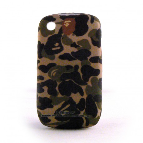 Coque silicone tenue de camouflage / militaire pour Blackberry 8520 curve+ film protection ecran offert