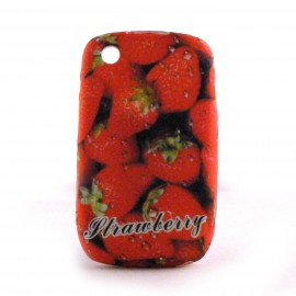 Coque silicone fraises pour Blackberry 8520 curve+ film protection ecran offert
