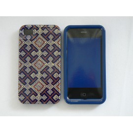 Coque pour Iphone 4 brillante en 2 parties carreaux bleus et beiges + film protection écran